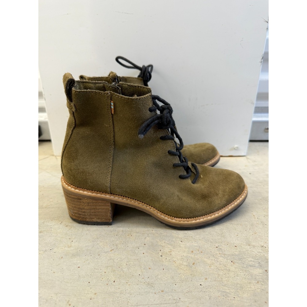 Toms Finn 10015849 Boots Womens US 6.5 Olive Green Suede Block Heel Ankle Bootie